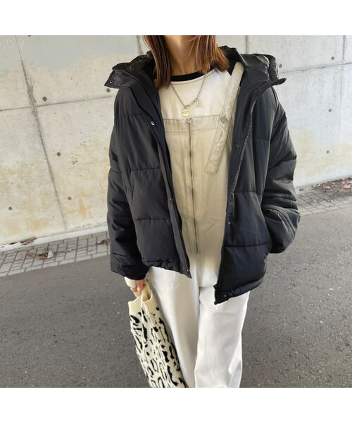 copine（コピン）の「フード付きオーバーサイズダウン（ダウンジャケット/コート・レディース・ブラック・M）」の6枚目の写真