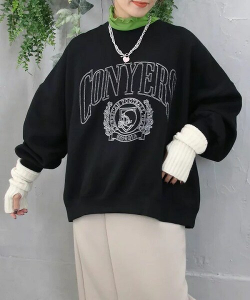 Sheson（シーズン）の「裏起毛ステッチロゴスウェットプルオーバー（スウェット・レディース・オートミール/ブラック・F）」の2枚目の写真