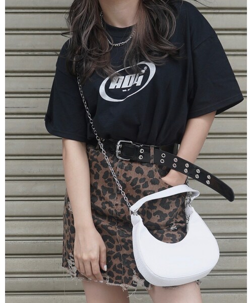A.D.G（エーディージー）の「ADG OVAL LOGO BIG TEE(black-silver logo)（Tシャツ/カットソー・レディース・ブラック・FREE）」の2枚目の写真