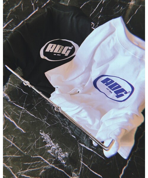 A.D.G（エーディージー）の「ADG OVAL LOGO BIG TEE(black-silver logo)（Tシャツ/カットソー・レディース・ブラック・FREE）」の3枚目の写真