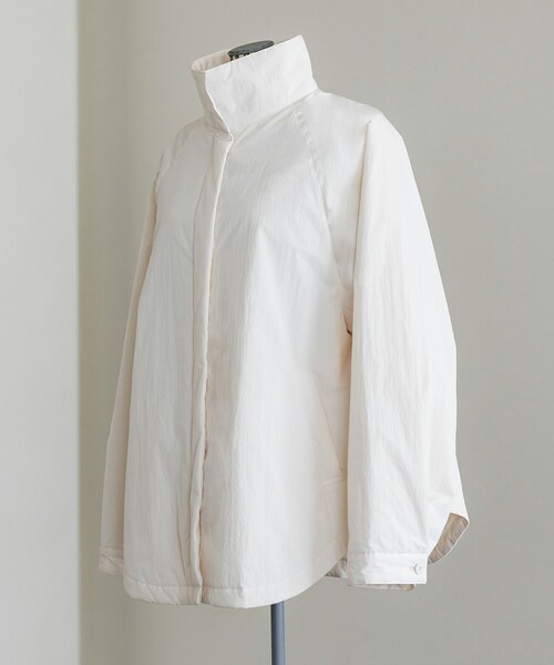 SIWEM(シウム)の「LOOSE FLARE STAND COLLAR DOWN JACKET(ダウンジャケット/コート・レディース・ホワイト・FREE)」の9枚目の写真