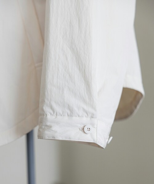 SIWEM(シウム)の「LOOSE FLARE STAND COLLAR DOWN JACKET(ダウンジャケット/コート・レディース・ホワイト・FREE)」の13枚目の写真