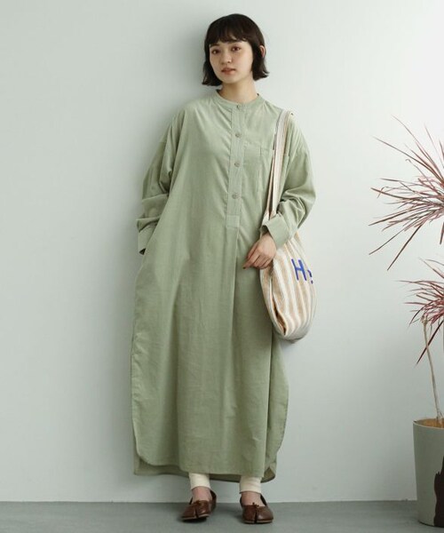 Crisp（クリスプ）の「コーデュロイシャツワンピース[c2R3153]（シャツワンピース・レディース・グリーン/アイボリー・FREE）」の2枚目の写真