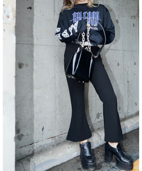 A.D.G(エーディージー)の「Black Super Stretch Flare Slacks(スラックス・レディース・ブラック・FREE)」の2枚目の写真