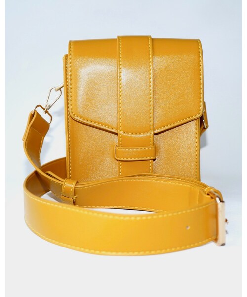 A.D.G(エーディージー)の「2strap 2way Leather Square Bag(yellow)(ショルダーバッグ・レディース・イエロー・FREE)」の4枚目の写真