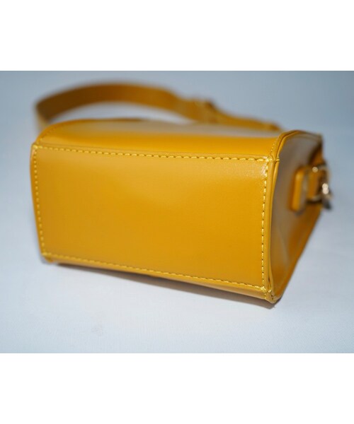 A.D.G(エーディージー)の「2strap 2way Leather Square Bag(yellow)(ショルダーバッグ・レディース・イエロー・FREE)」の10枚目の写真