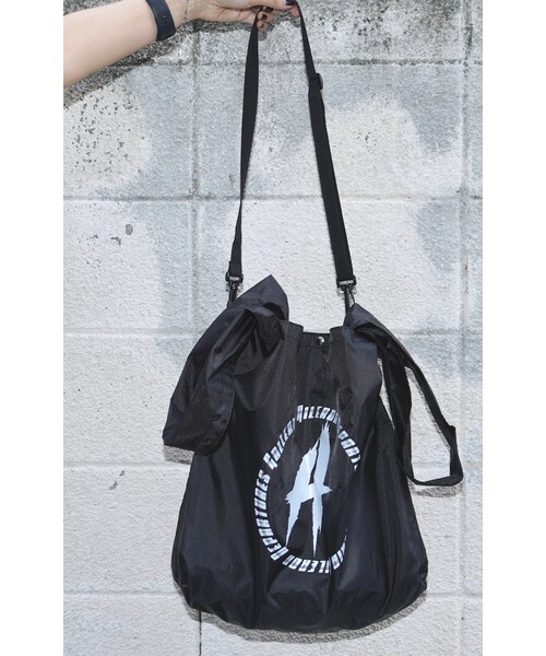 A.D.G(エーディージー)の「ADG SCRATCH CIRCLE LOGO NYLON 2WAY BAG(トートバッグ・レディース・ブラック・FREE)」の3枚目の写真