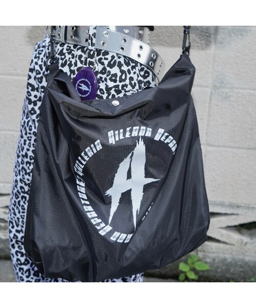 A.D.G(エーディージー)の「ADG SCRATCH CIRCLE LOGO NYLON 2WAY BAG(トートバッグ・レディース・ブラック・FREE)」の7枚目の写真
