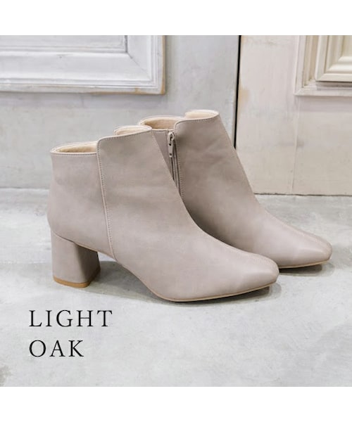 Shoe Fantasy(シューファンタジー)の「晴雨兼用 スクエアトゥ ショートブーツ(ブーツ・レディース・ライトオーク/ダークブラウン/ブラック・S/M/L/LL)」の1枚目の写真