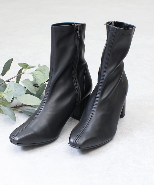 Shoe Fantasy（シューファンタジー）の「日本製 ストレッチ ショートブーツ（ブーツ・レディース・ダークグレー/ブラック/ライトオーク・S/M/L/LL）」の2枚目の写真