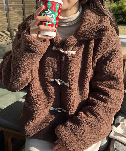 DHOLIC（ディーホリック）の「トグルボタンショート丈ジャケット