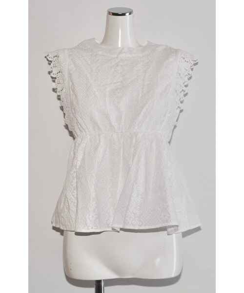 A.D.G(エーディージー)の「Cutwork Lace Nosleeve Tops(white)(タンクトップ・レディース・ホワイト・FREE)」の6枚目の写真