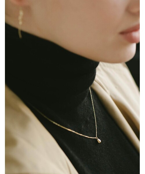 Ops.（オプス）の「K18 ゴールドネックレス ハート エッグ 豆 MOLLICA NECKLACE -モリカ ネックレス-（ネックレス・レディース・イエローゴールド エッグ(K18)/イエローゴールド ファーべ(豆)(K18)/イエローゴールド ハート(K18)・ONE SIZE）」の2枚目の写真