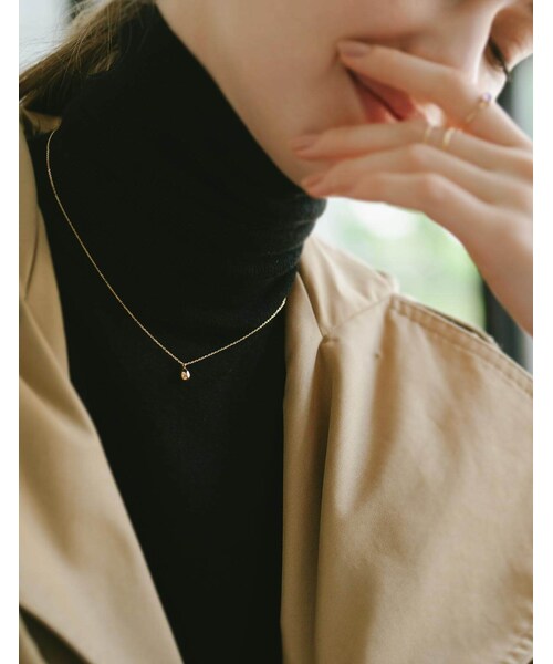 Ops.（オプス）の「K18 ゴールドネックレス ハート エッグ 豆 MOLLICA NECKLACE -モリカ ネックレス-（ネックレス・レディース・イエローゴールド エッグ(K18)/イエローゴールド ファーべ(豆)(K18)/イエローゴールド ハート(K18)・ONE SIZE）」の3枚目の写真