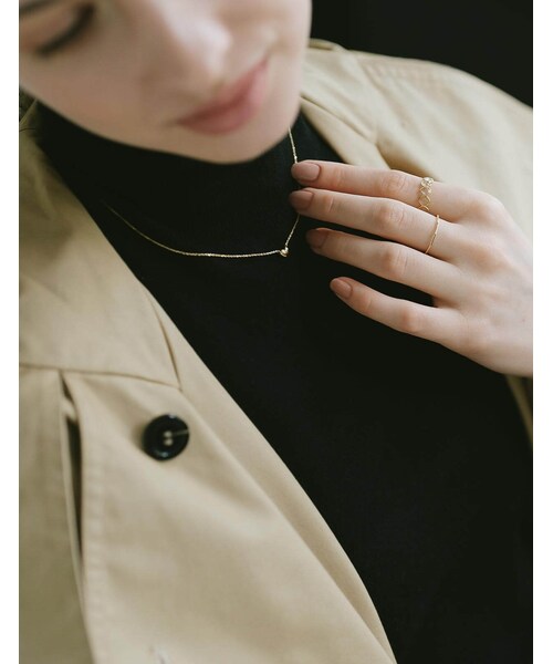 Ops.（オプス）の「K18 ゴールドネックレス ハート エッグ 豆 MOLLICA NECKLACE -モリカ ネックレス-（ネックレス・レディース・イエローゴールド エッグ(K18)/イエローゴールド ファーべ(豆)(K18)/イエローゴールド ハート(K18)・ONE SIZE）」の10枚目の写真