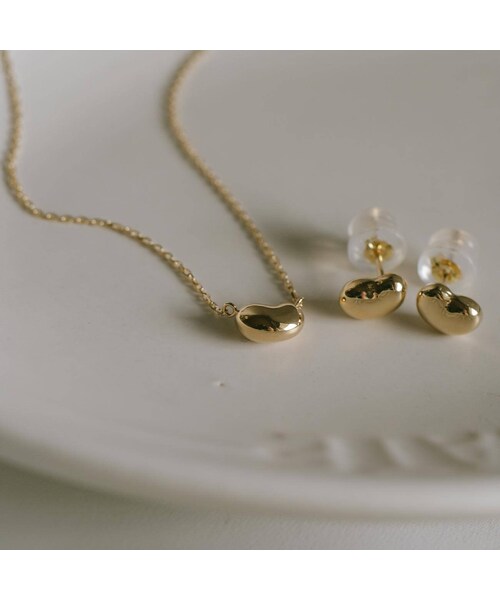 Ops.（オプス）の「K18 ゴールドネックレス ハート エッグ 豆 MOLLICA NECKLACE -モリカ ネックレス-（ネックレス・レディース・イエローゴールド エッグ(K18)/イエローゴールド ファーべ(豆)(K18)/イエローゴールド ハート(K18)・ONE SIZE）」の12枚目の写真