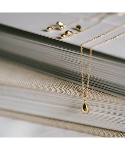 Ops.（オプス）の「K18 ゴールドネックレス ハート エッグ 豆 MOLLICA NECKLACE -モリカ ネックレス-（ネックレス・レディース・イエローゴールド エッグ(K18)/イエローゴールド ファーべ(豆)(K18)/イエローゴールド ハート(K18)・ONE SIZE）」の14枚目の写真
