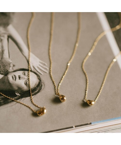 Ops.（オプス）の「K18 ゴールドネックレス ハート エッグ 豆 MOLLICA NECKLACE -モリカ ネックレス-（ネックレス・レディース・イエローゴールド エッグ(K18)/イエローゴールド ファーべ(豆)(K18)/イエローゴールド ハート(K18)・ONE SIZE）」の16枚目の写真
