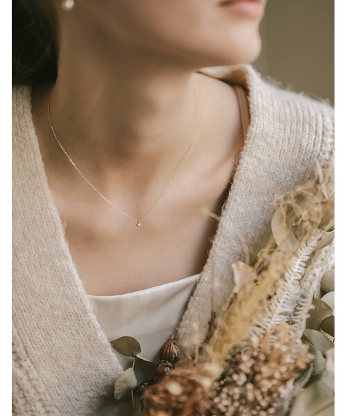 Ops.(オプス)の「一粒ダイヤ 10k チェーン ネックレス ASTERI-SEIRIOS-NK -アステリ セリオス-(ネックレス・レディース・ゴールド・ONE SIZE)」の2枚目の写真