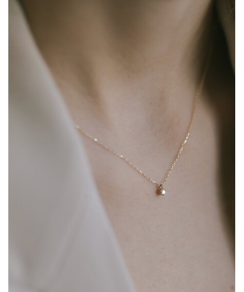 Ops.(オプス)の「一粒ダイヤ 10k チェーン ネックレス ASTERI-SEIRIOS-NK -アステリ セリオス-(ネックレス・レディース・ゴールド・ONE SIZE)」の5枚目の写真