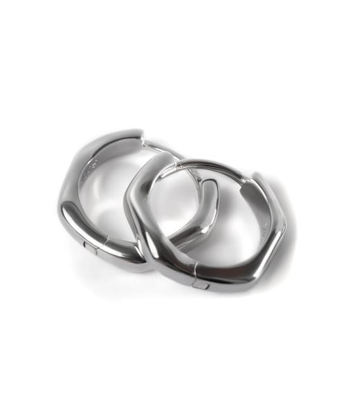 Ops.（オプス）の「フープピアス 小さめ ウェーブ KYKLOS-WAVE HOOP PIERCE -キクロス ウェーブ-（ピアス（両耳用）・レディース・シルバー/ゴールド・ONE SIZE）」の8枚目の写真