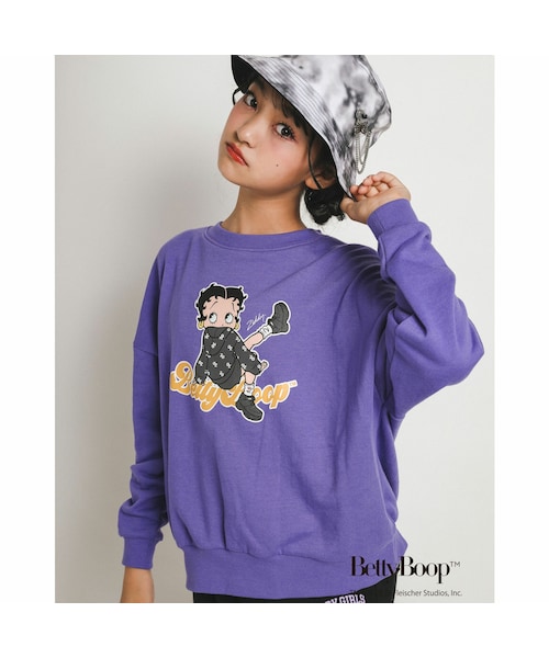 ZIDDY(ジディ)の「【 ベティーちゃん × ZIDDY コラボアイテム 】 前面 プリント ゆるシルエット ドロップショルダー トレーナー (130~160cm)(スウェット・キッズ・ブラック/パープル・150)」の1枚目の写真