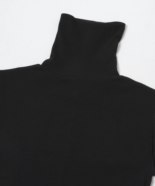 かぐれ（カグレ）の「MEYAME　SOFT RIB TURTLENECK（ニット/セーター・レディース・CREAM/BLACK/RED・Free）」の8枚目の写真