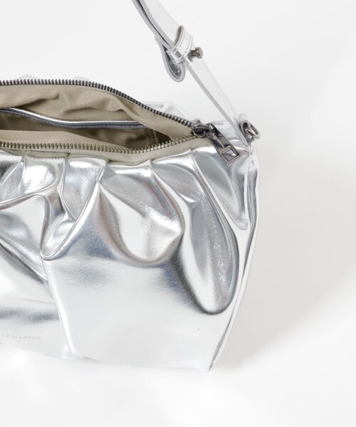 THE GOODLAND MARKET（ザグッドランドマーケット）の「ALICE MARTHA　ERIN（ショルダーバッグ・レディース・0 BLACK/71 SILVER/A OLIVE/A BRICK・FREE）」の18枚目の写真