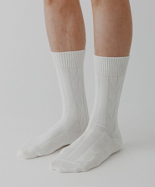 ADAM ET ROPE'（アダムエロペ）の「コーミング ケーブル編みソックス（ソックス/靴下・メンズ・ブラック/チャコール/オフホワイト・L/M）」の18枚目の写真