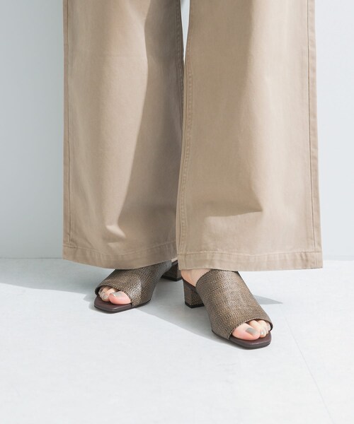 URBAN RESEARCH（アーバンリサーチ）の「『別注』 MILLIWM×URBAN RESEARCH　オープントゥミュール（サンダル・レディース・ブラウン/ナチュラル・36/37/38）」の7枚目の写真