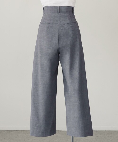SIWEM（シウム）の「WIDE BELT TUCK PANTS（スラックス）」 - WEAR