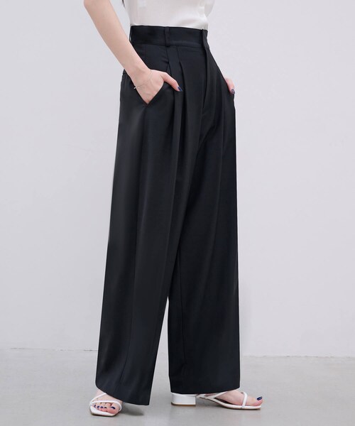 SIWEM（シウム）の「WIDE BELT TUCK PANTS（スラックス・レディース・ブラック・XS/S/M）」の7枚目の写真
