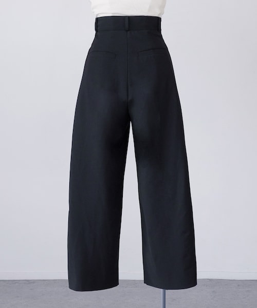 SIWEM  WIDE BELT TUCK PANTS   Sサイズ SIWEM（シウム）の「WIDE BELT TUCK PANTS（スラックス）」 - WEAR