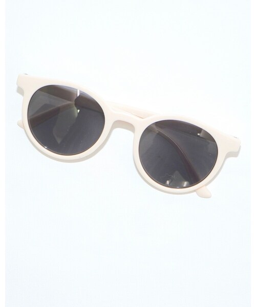 A.D.G(エーディージー)の「Boston Sunglass (cream)(サングラス・レディース・ホワイト・FREE)」の4枚目の写真