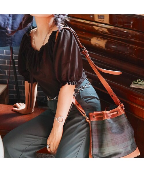A.D.G(エーディージー)の「Semi Wide Slacks (deep green)(スラックス・レディース・グリーン・FREE)」の4枚目の写真