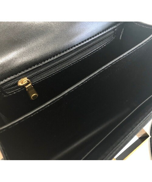 A.D.G(エーディージー)の「2strap Gold Buckle Square Bag (black)(ショルダーバッグ・レディース・ブラック・FREE)」の11枚目の写真