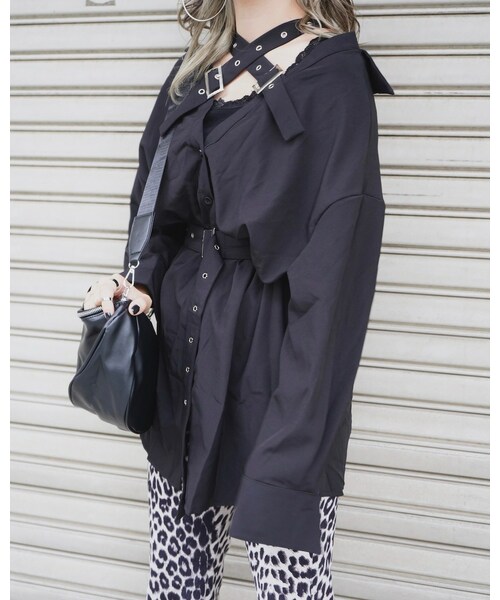 A.D.G(エーディージー)の「Black Leather Touch Saddle Bag(ショルダーバッグ・レディース・ブラック・FREE)」の4枚目の写真