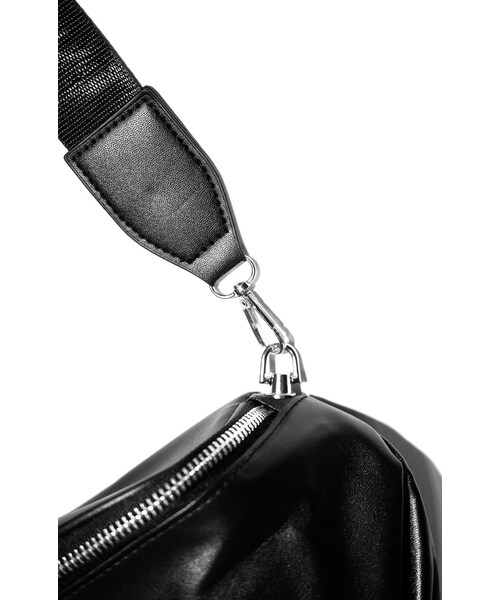 A.D.G(エーディージー)の「Black Leather Touch Saddle Bag(ショルダーバッグ・レディース・ブラック・FREE)」の9枚目の写真