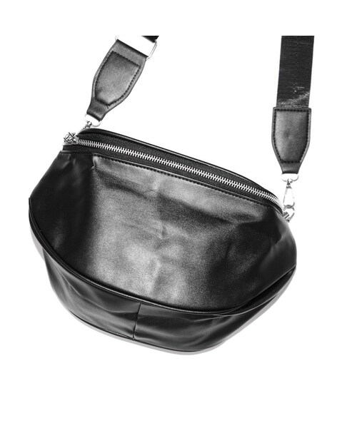 A.D.G(エーディージー)の「Black Leather Touch Saddle Bag(ショルダーバッグ・レディース・ブラック・FREE)」の12枚目の写真