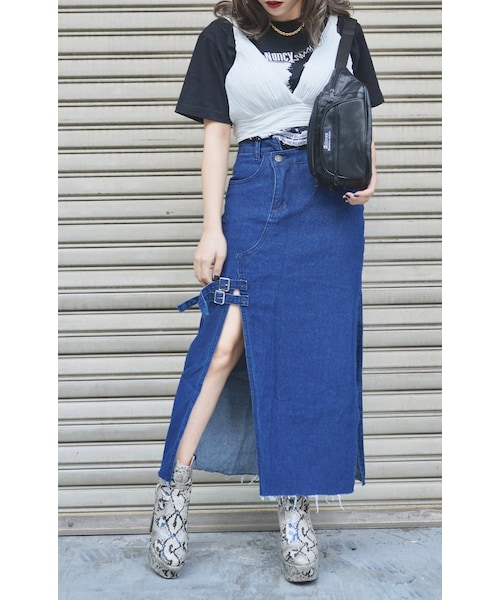 A.D.G（エーディージー）の「Pleats Design Bustier (white)（その他トップス・レディース・ホワイト・FREE）」の2枚目の写真