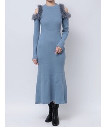 MERCURYDUO | 【RUNWAYchannel限定先行受注】ファーショルダーカットアウトニットワンピース(ワンピース)