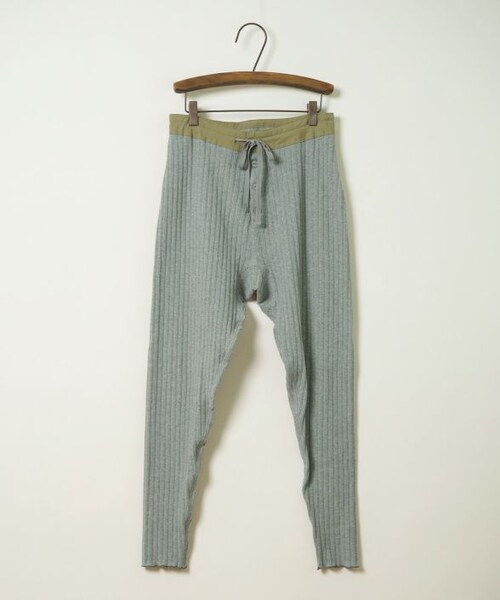 Crisp(クリスプ)の「ミリタリーメロウレギンス(レギンス/スパッツ・レディース・グレー/アイボリー・FREE)」の4枚目の写真