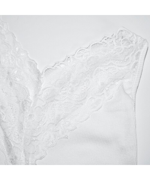 A.D.G（エーディージー）の「Lace Trim V-neck Tank Top (white)（シャツ/ブラウス・レディース・ホワイト・FREE）」の4枚目の写真