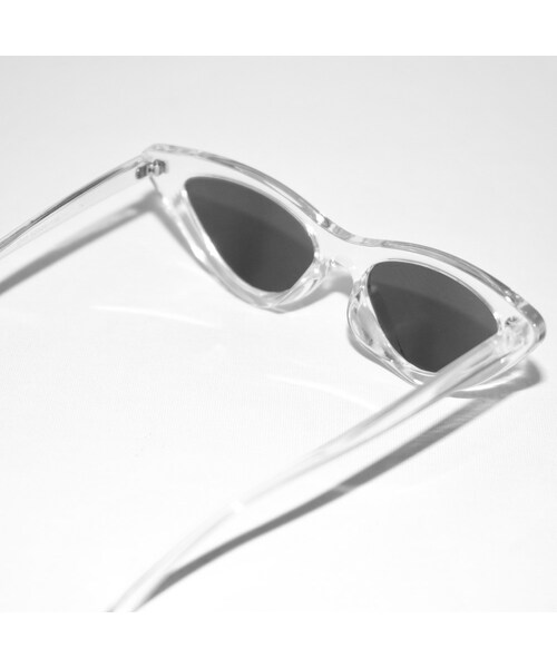 A.D.G(エーディージー)の「Cat Eye Clear Sunglass(サングラス・レディース・その他・FREE)」の5枚目の写真