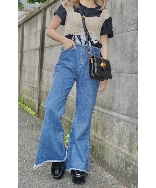 A.D.G(エーディージー)の「Flower All Lace Lingerie Bustier (beige)(キャミソール・レディース・ベージュ・FREE)」の4枚目の写真