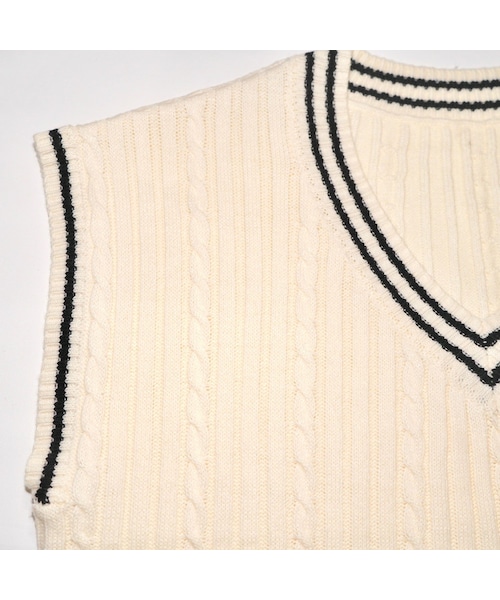 A.D.G（エーディージー）の「Oversized Tilden Knit Vest (off white)（ベスト・レディース・ホワイト・FREE）」の8枚目の写真