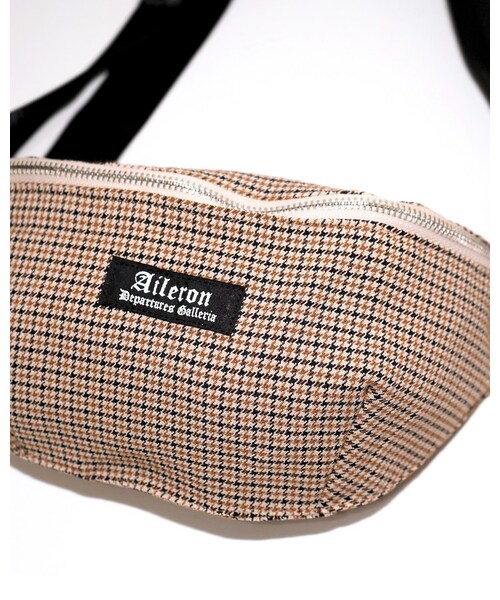 A.D.G（エーディージー）の「Gun Club Check Waist Pouch (beige)（ボディバッグ/ウエストポーチ・レディース・ベージュ・FREE）」の8枚目の写真
