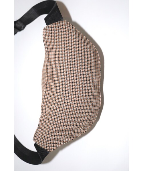 A.D.G（エーディージー）の「Gun Club Check Waist Pouch (beige)（ボディバッグ/ウエストポーチ・レディース・ベージュ・FREE）」の9枚目の写真