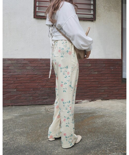 A.D.G（エーディージー）の「Back Lace-up Ribbon Sweat PO(white)（スウェット・レディース・ホワイト・FREE）」の5枚目の写真