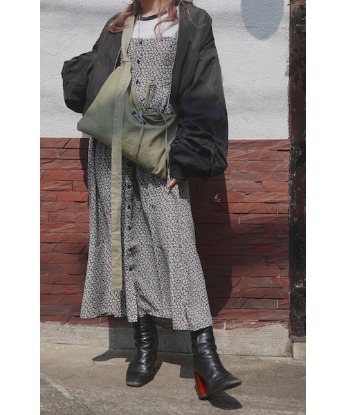 A.D.G(エーディージー)の「Balloon Sleeve Nylon Blouson (black)(ブルゾン・レディース・ブラック・FREE)」の1枚目の写真